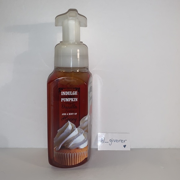 🎃 Pumpkin Cupcake Foaming Hand Soap Bath & Body Works - Picture 2 of 7